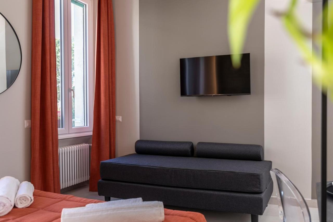 Trastevere 143 Hotel Рим Екстериор снимка